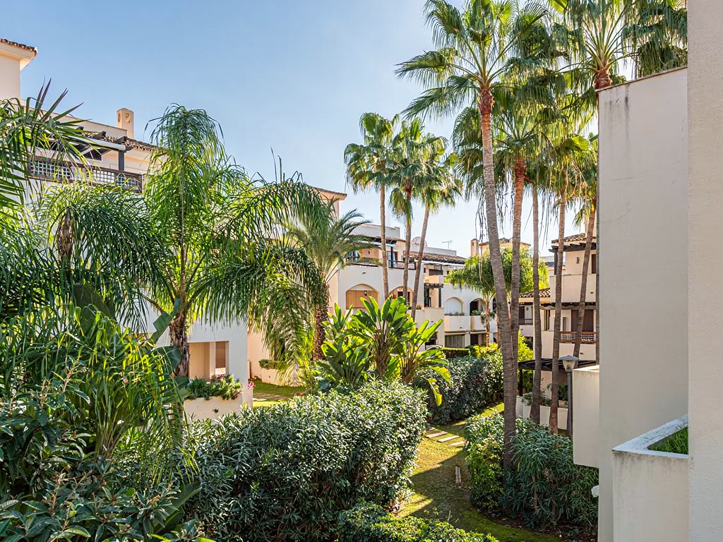 Appartement met zwembad in Nueva Andalucía - Puerto Banús