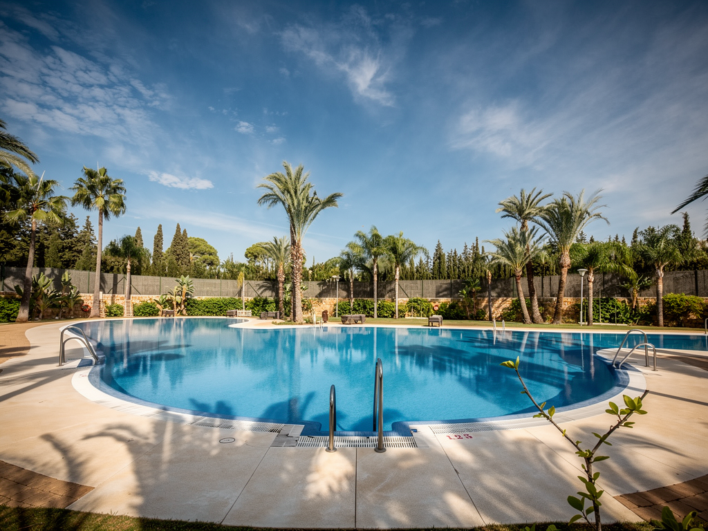 Appartement met zwembad in Nueva Andalucía - Puerto Banús