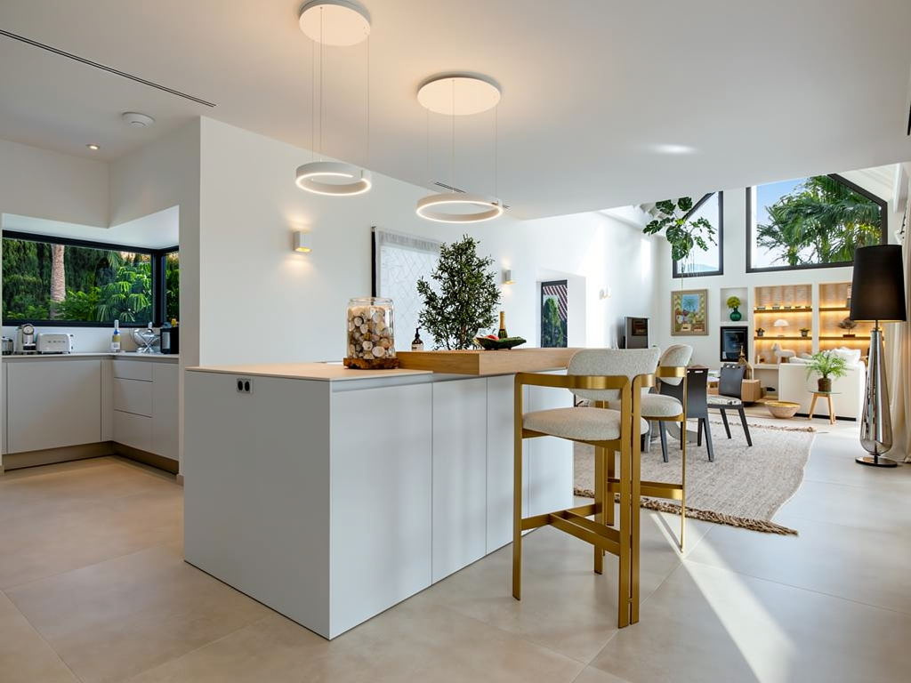 Elegante villa met zwembad in Marbella Club Costa del Sol