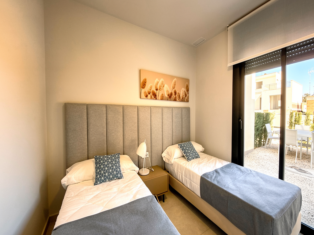 Moderne hoekwoning met dakterras in Altaona Resort Murcia