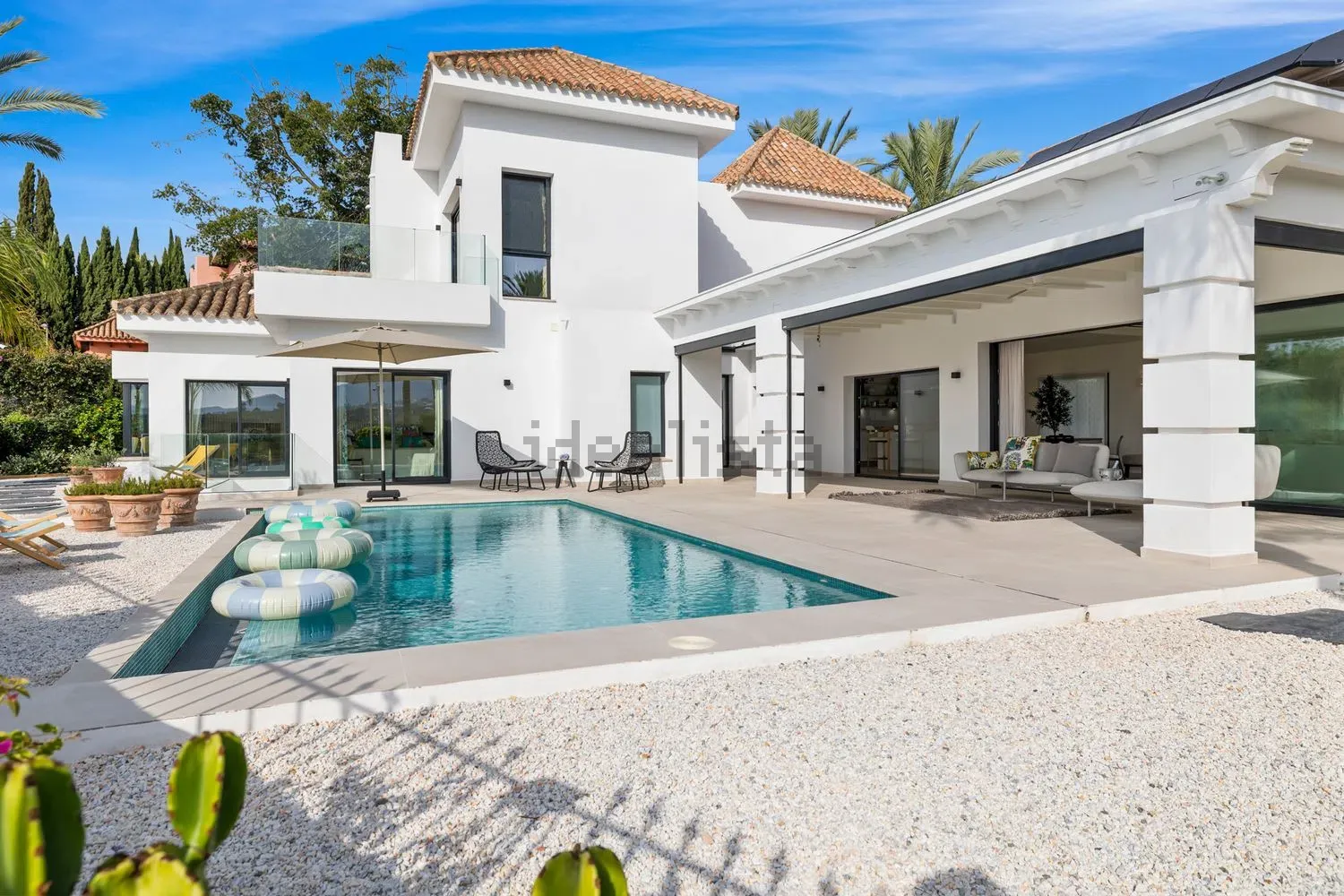 Elegante villa met zwembad in Marbella Club Costa del Sol
