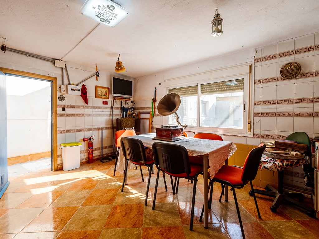 Villa met zwembad en tuin van 591m² in Tabernas