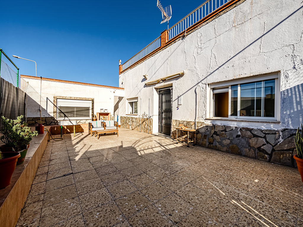 Villa met zwembad en tuin van 591m² in Tabernas